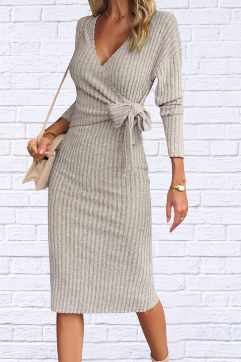 Anne's Women's V-Neck Knitted Tie Dress