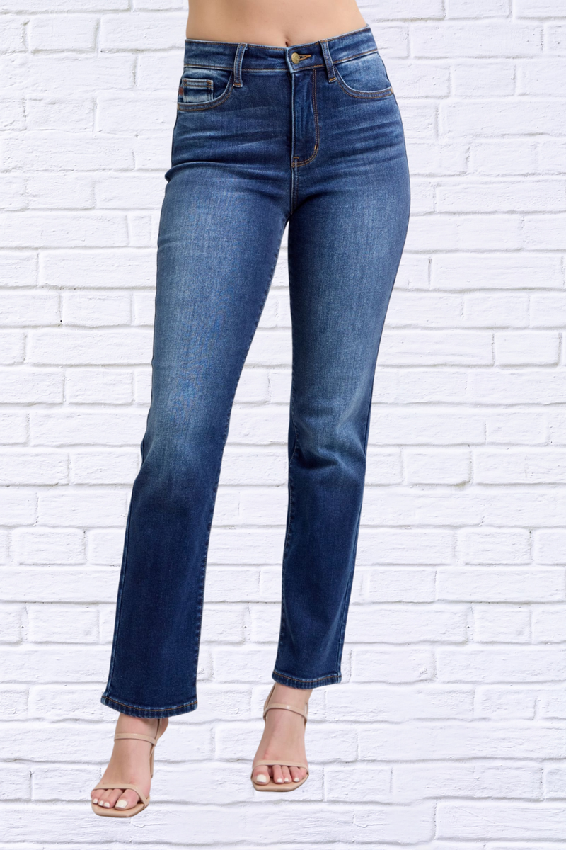 Judy Blue Full Size Washed Straight Leg Jeans with Pockets