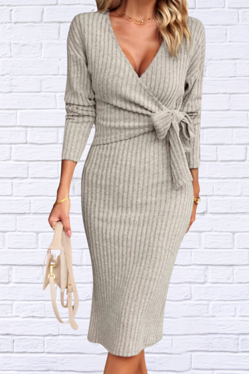 Anne's Women's V-Neck Knitted Tie Dress